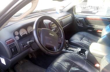 Позашляховик / Кросовер Jeep Grand Cherokee 2002 в 
