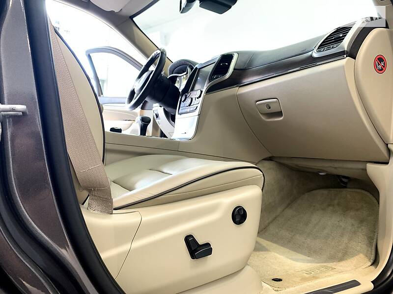 Позашляховик / Кросовер Jeep Grand Cherokee 2015 в Чернігові фото 37 Позашляховик / Кросовер Jeep Grand Cherokee 2015 в Чернігові