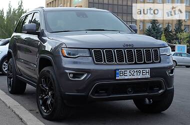 Внедорожник / Кроссовер Jeep Grand Cherokee 2017 в Николаеве