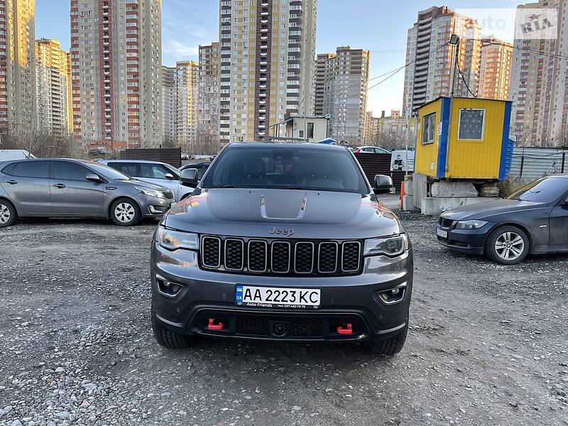 Позашляховик / Кросовер Jeep Grand Cherokee 2018 в Києві