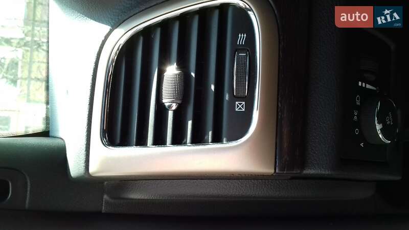 Внедорожник / Кроссовер Jeep Grand Cherokee 2016 в Сумах