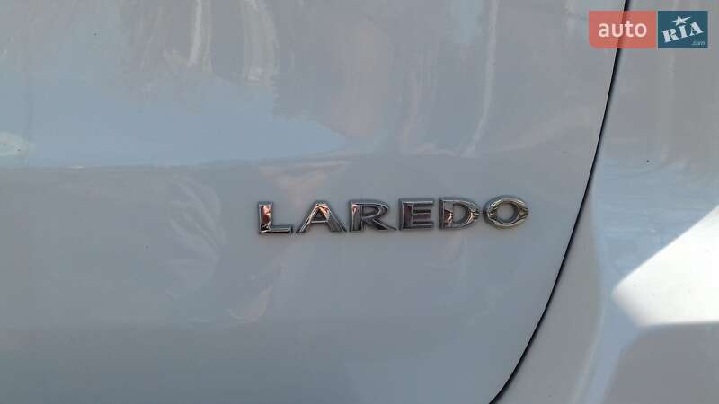 Внедорожник / Кроссовер Jeep Grand Cherokee 2016 в Сумах