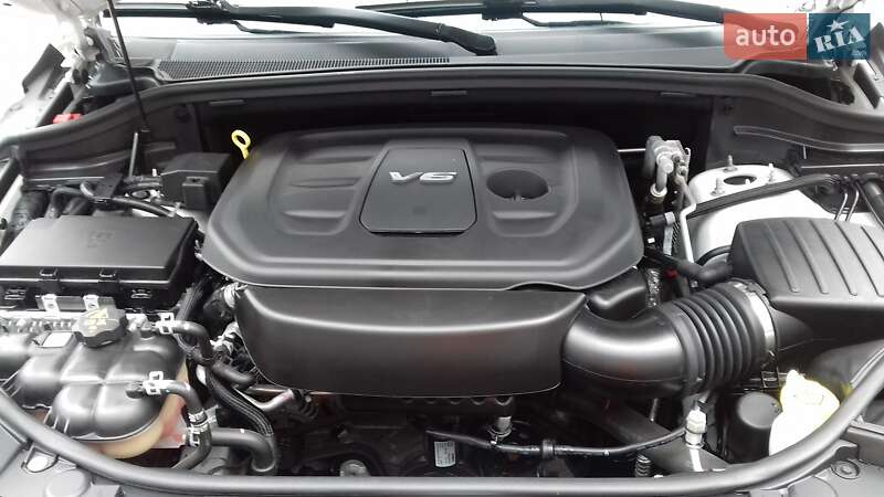 Внедорожник / Кроссовер Jeep Grand Cherokee 2016 в Сумах