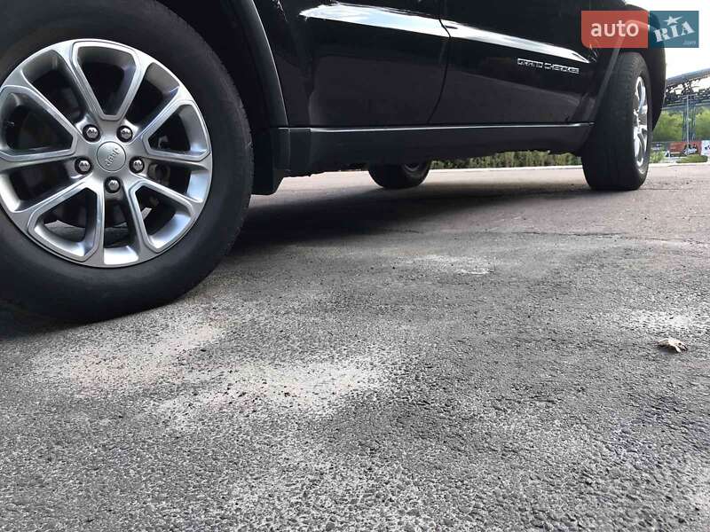 Внедорожник / Кроссовер Jeep Grand Cherokee 2015 в Житомире