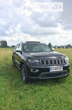 Внедорожник / Кроссовер Jeep Grand Cherokee 2017 в Киеве