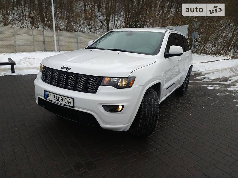 Внедорожник / Кроссовер Jeep Grand Cherokee 2018 в Киеве