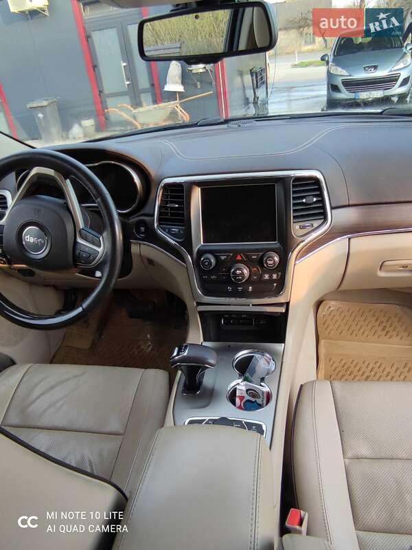 Внедорожник / Кроссовер Jeep Grand Cherokee 2013 в Бориславе фото 17 Внедорожник / Кроссовер Jeep Grand Cherokee 2013 в Бориславе