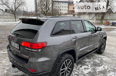 Внедорожник / Кроссовер Jeep Grand Cherokee 2016 в Ровно