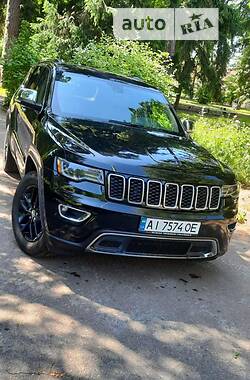 Внедорожник / Кроссовер Jeep Grand Cherokee 2017 в Киеве