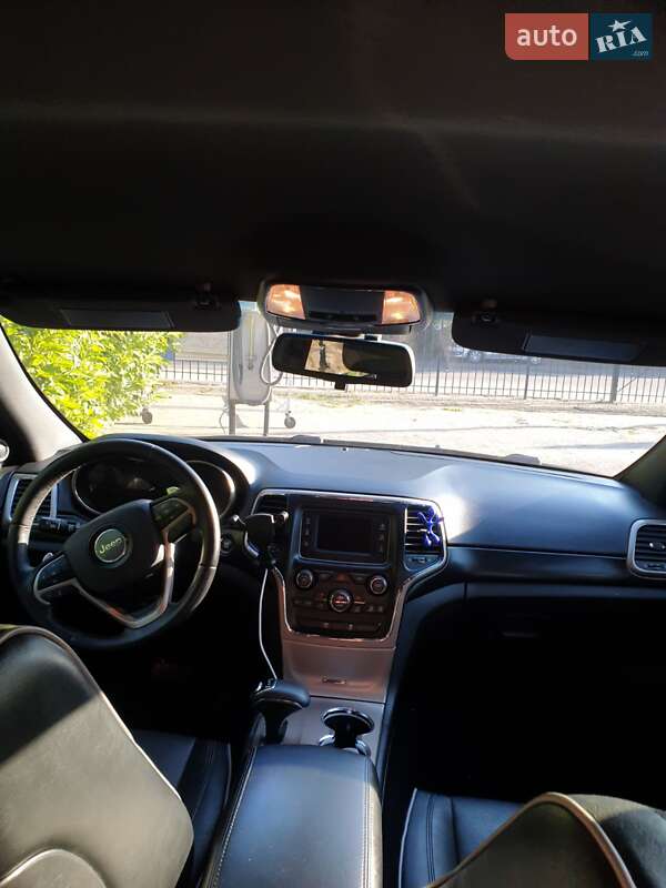 Позашляховик / Кросовер Jeep Grand Cherokee 2013 в Чернівцях