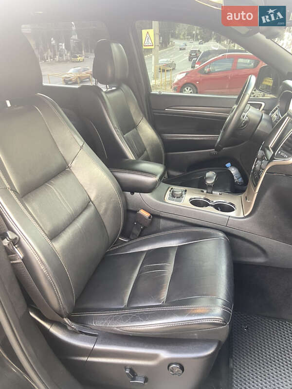 Внедорожник / Кроссовер Jeep Grand Cherokee 2015 в Славянске фото 11 Внедорожник / Кроссовер Jeep Grand Cherokee 2015 в Славянске