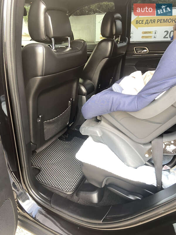 Внедорожник / Кроссовер Jeep Grand Cherokee 2015 в Славянске фото 15 Внедорожник / Кроссовер Jeep Grand Cherokee 2015 в Славянске