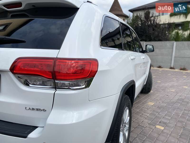 Внедорожник / Кроссовер Jeep Grand Cherokee 2016 в Виннице
