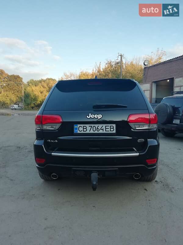 Внедорожник / Кроссовер Jeep Grand Cherokee 2017 в Чернигове