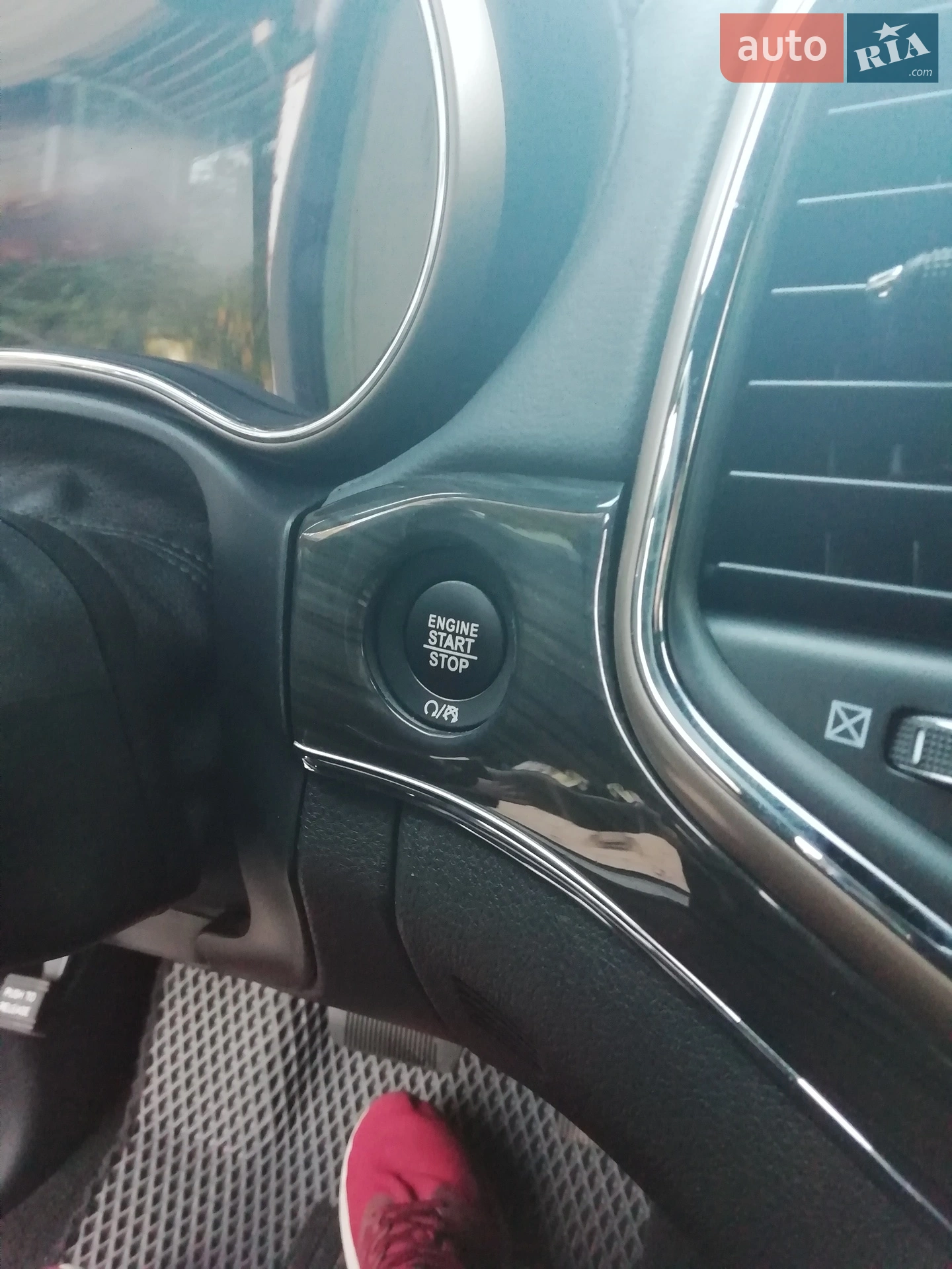 2017 Jeep Grand Cherokee - мініатюра 36