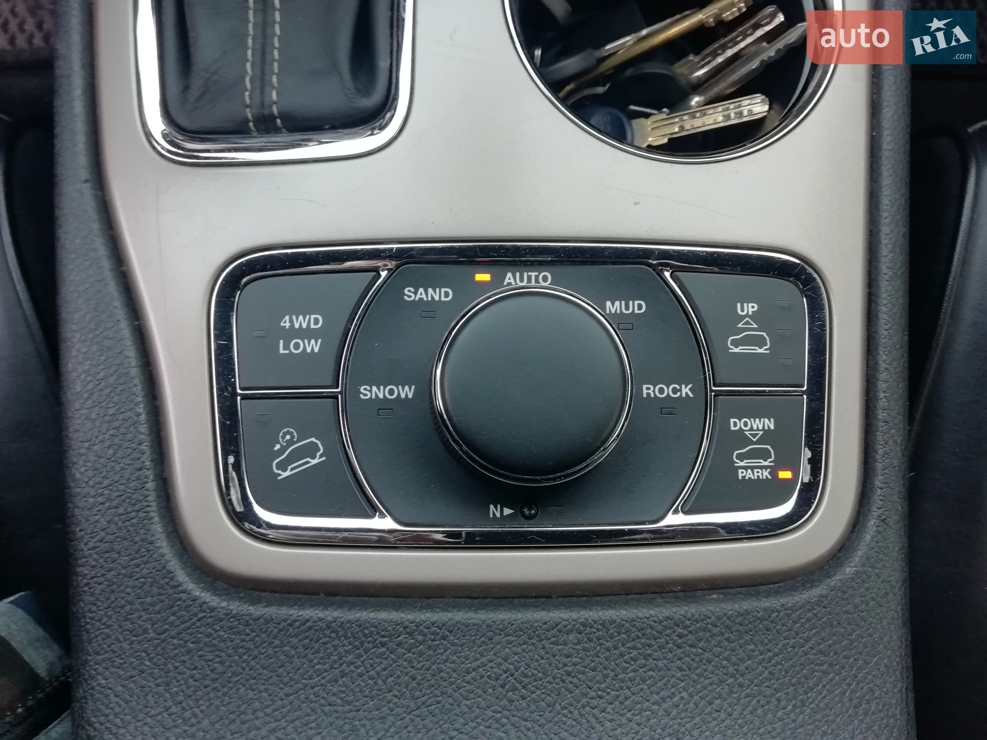 2017 Jeep Grand Cherokee - мініатюра 40