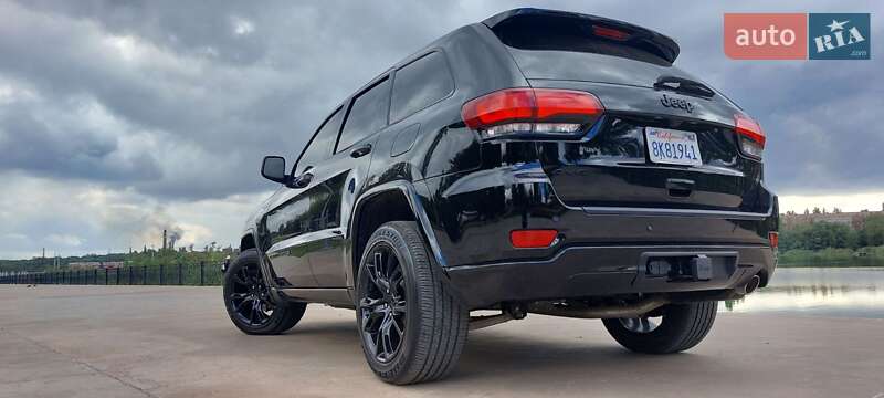 Внедорожник / Кроссовер Jeep Grand Cherokee 2020 в Кривом Роге