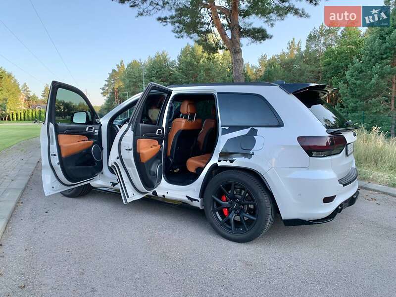 Внедорожник / Кроссовер Jeep Grand Cherokee 2018 в Киеве