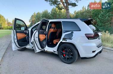 Позашляховик / Кросовер Jeep Grand Cherokee 2018 в 
