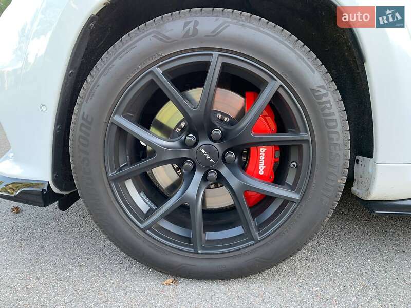 Внедорожник / Кроссовер Jeep Grand Cherokee 2018 в Киеве