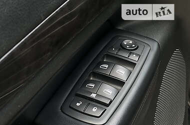 Внедорожник / Кроссовер Jeep Grand Cherokee 2010 в 