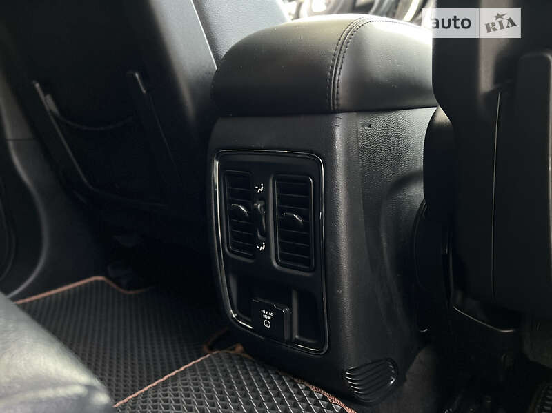 Внедорожник / Кроссовер Jeep Grand Cherokee 2010 в Коломые