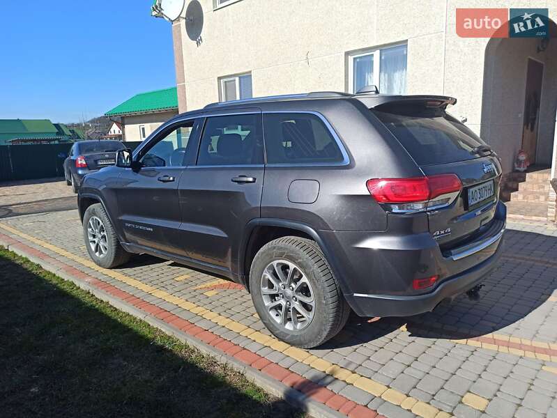 Внедорожник / Кроссовер Jeep Grand Cherokee 2017 в Тячеве