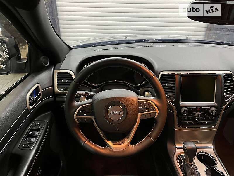 Внедорожник / Кроссовер Jeep Grand Cherokee 2017 в Киеве