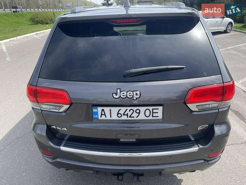 Внедорожник / Кроссовер Jeep Grand Cherokee 2017 в Киеве