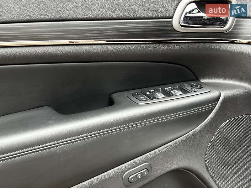 Внедорожник / Кроссовер Jeep Grand Cherokee 2019 в Одессе