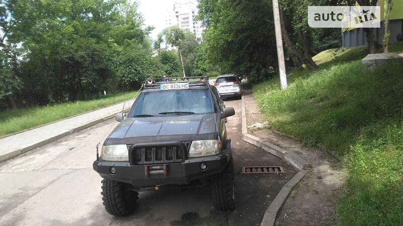 Позашляховик / Кросовер Jeep Grand Cherokee 1995 в Львові