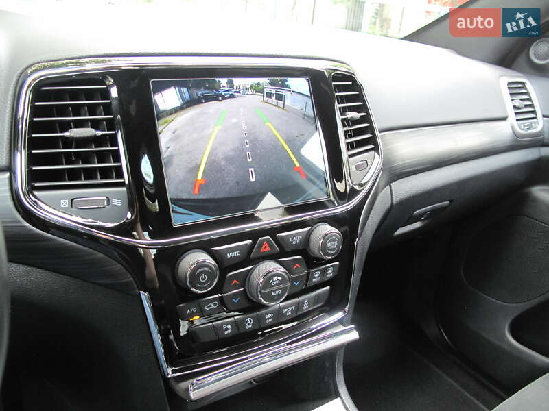 Внедорожник / Кроссовер Jeep Grand Cherokee 2020 в Киеве