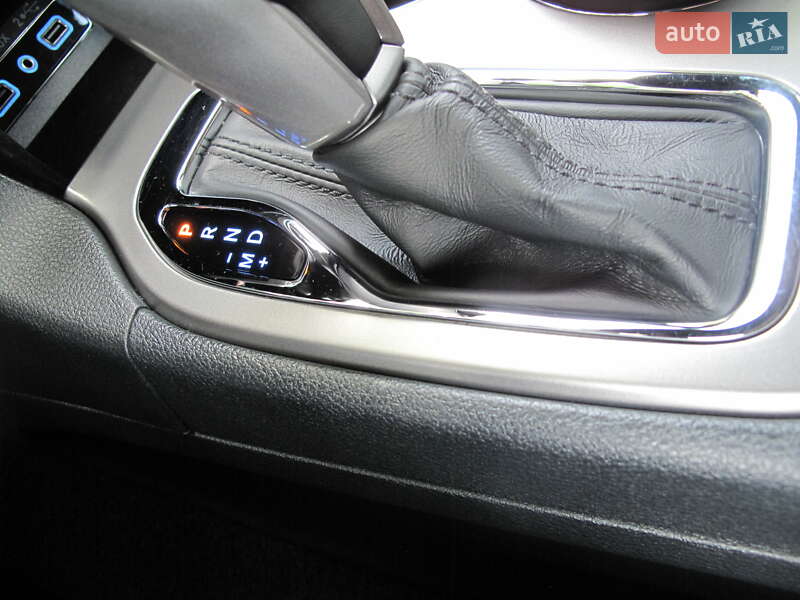 Внедорожник / Кроссовер Jeep Grand Cherokee 2020 в Киеве