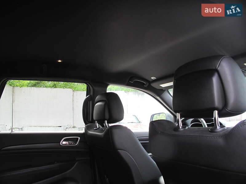 Внедорожник / Кроссовер Jeep Grand Cherokee 2020 в Киеве