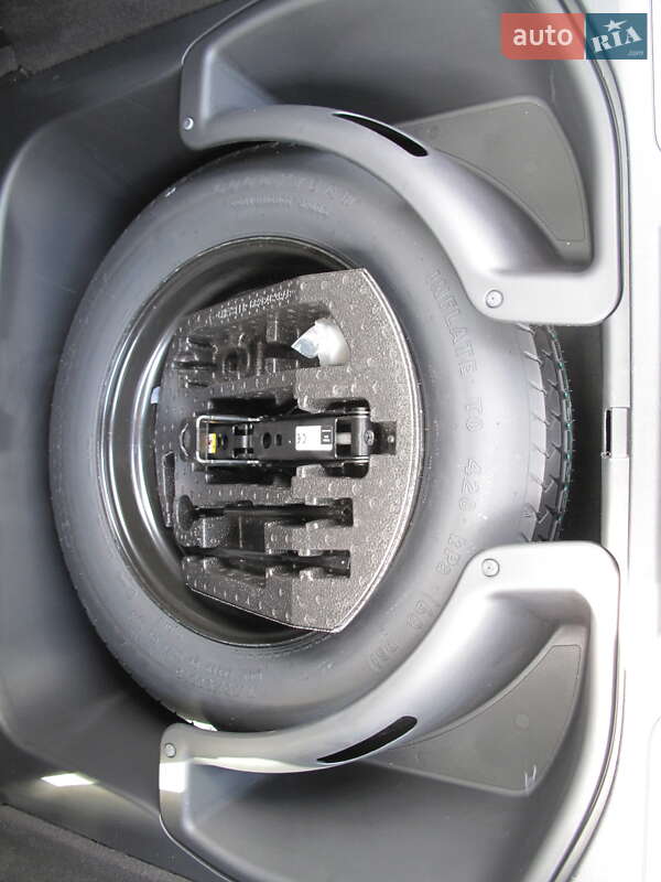 Внедорожник / Кроссовер Jeep Grand Cherokee 2020 в Киеве