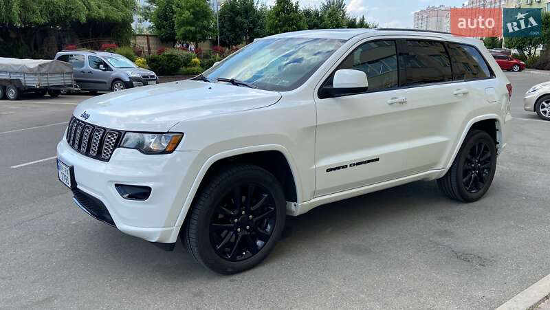 Позашляховик / Кросовер Jeep Grand Cherokee 2018 в Києві