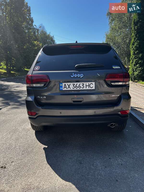 Внедорожник / Кроссовер Jeep Grand Cherokee 2017 в Краснограде