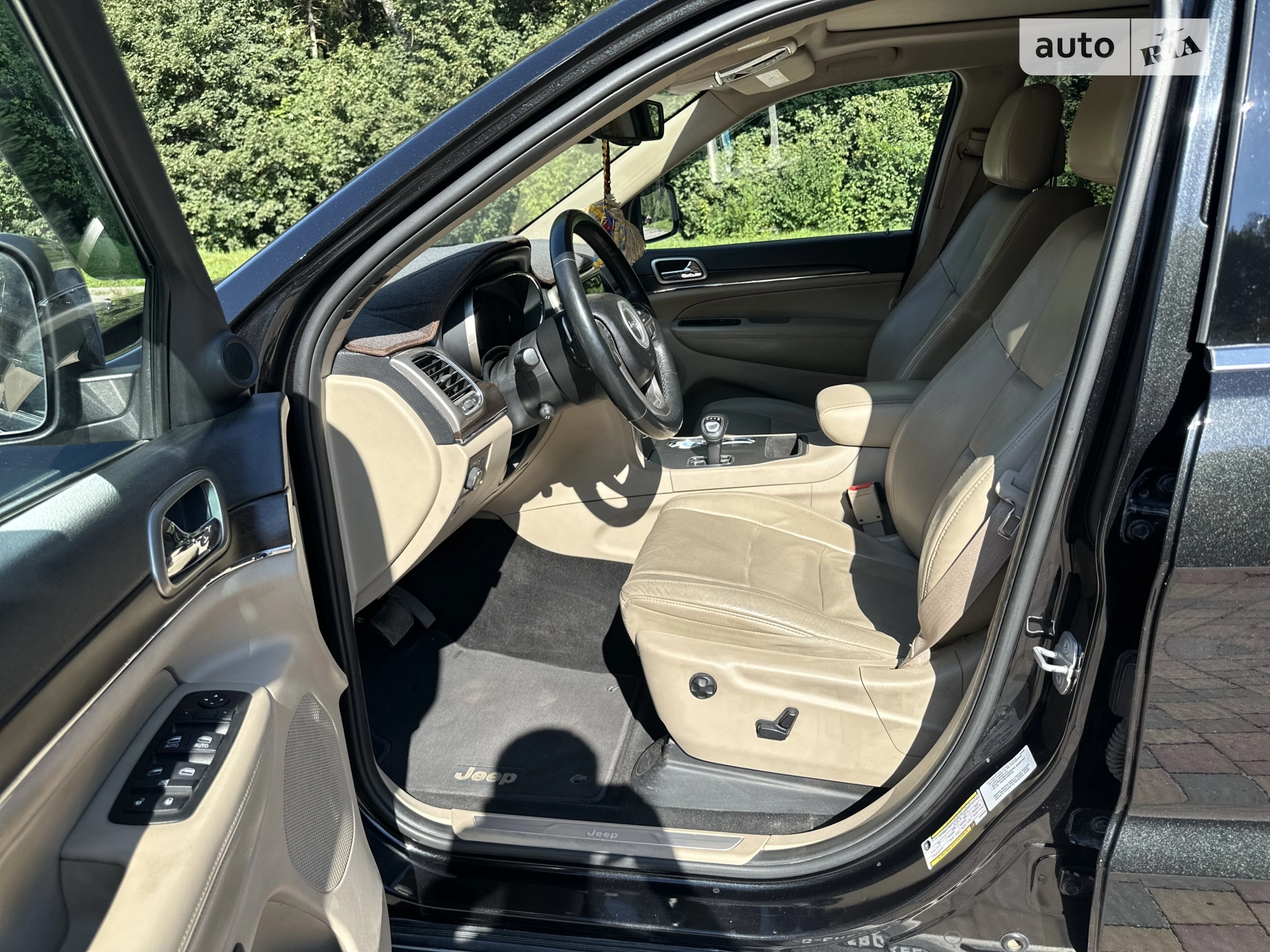 2014 Jeep Grand Cherokee - мініатюра 16