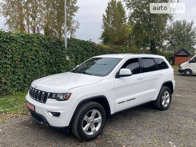 Позашляховик / Кросовер Jeep Grand Cherokee 2017 в 