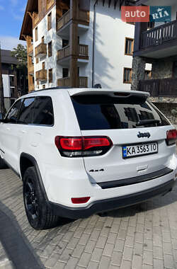 Внедорожник / Кроссовер Jeep Grand Cherokee 2018 в 
