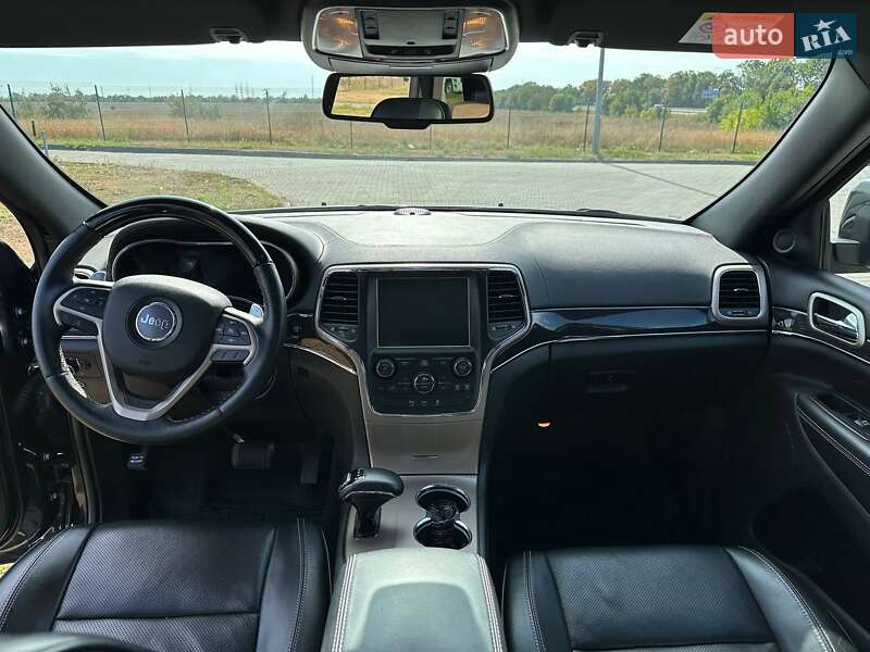 Внедорожник / Кроссовер Jeep Grand Cherokee 2015 в Одессе фото 21 Внедорожник / Кроссовер Jeep Grand Cherokee 2015 в Одессе