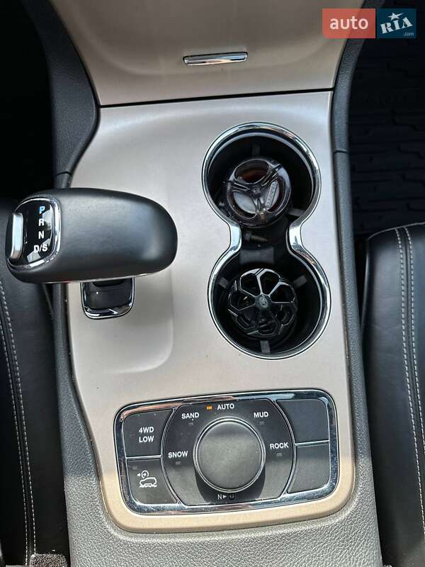 Внедорожник / Кроссовер Jeep Grand Cherokee 2015 в Одессе фото 41 Внедорожник / Кроссовер Jeep Grand Cherokee 2015 в Одессе