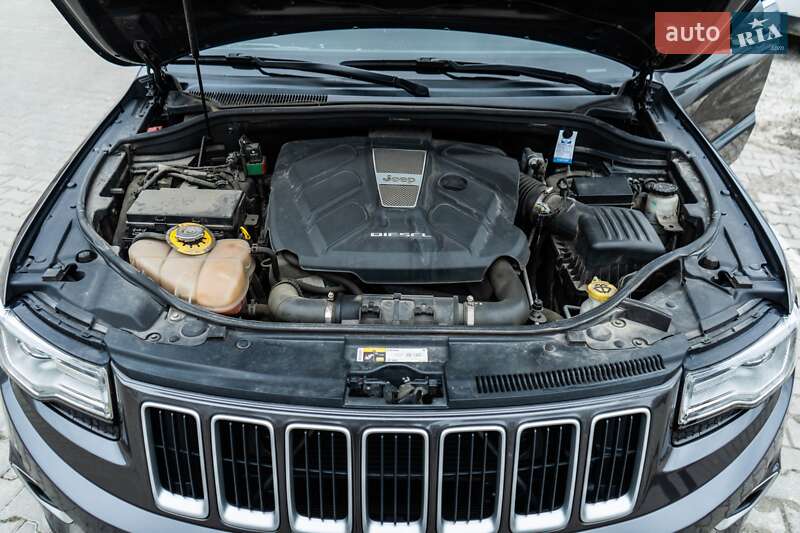 Внедорожник / Кроссовер Jeep Grand Cherokee 2014 в 