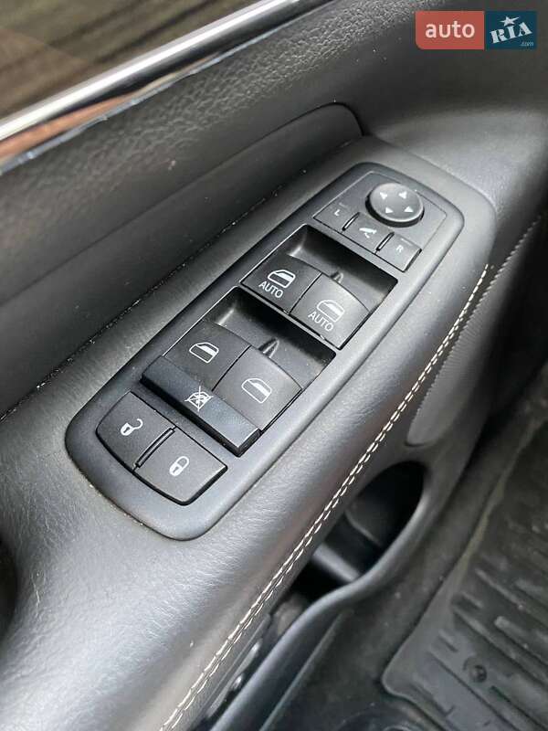 Позашляховик / Кросовер Jeep Grand Cherokee 2015 в Львові