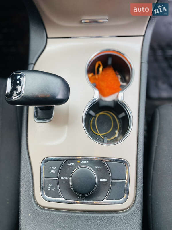 Позашляховик / Кросовер Jeep Grand Cherokee 2015 в Луцьку фото 40 Позашляховик / Кросовер Jeep Grand Cherokee 2015 в Луцьку