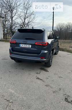Внедорожник / Кроссовер Jeep Grand Cherokee 2020 в Богуславе
