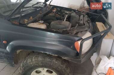 Внедорожник / Кроссовер Jeep Grand Cherokee 2000 в Яремче