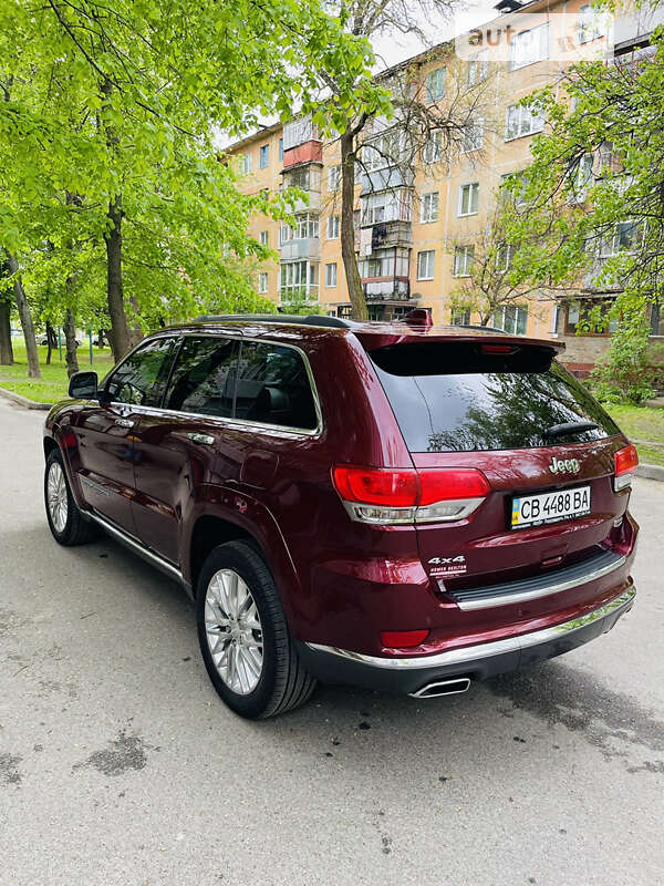 Внедорожник / Кроссовер Jeep Grand Cherokee 2017 в Чернигове