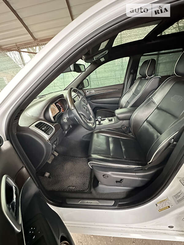 Внедорожник / Кроссовер Jeep Grand Cherokee 2015 в Днепре фото 20 Внедорожник / Кроссовер Jeep Grand Cherokee 2015 в Днепре