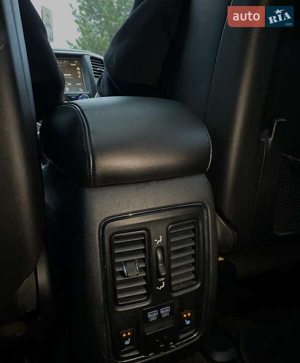 Внедорожник / Кроссовер Jeep Grand Cherokee 2015 в Рожнятове